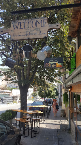 ВкусотéриЯ | cafe & burgers - Велико Търново