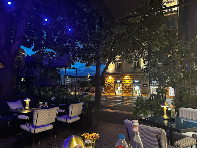 DSQUARED2 Cocktails & Lounge - Гастрономия и хотелиерство