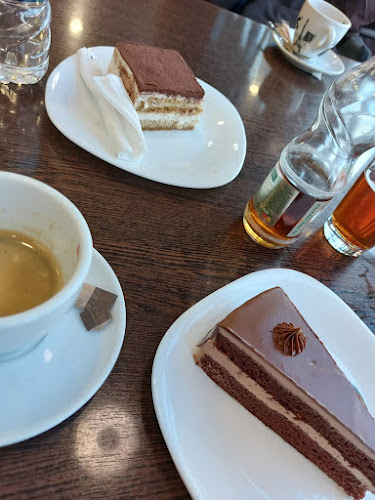 Opinii despre Сладкарница Luciano în Шумен - Гастрономия и хотелиерство