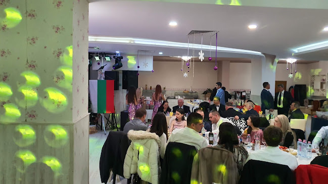 Restaurant “Kazanlak” / Ресторант “Казанлък” - Казанлък