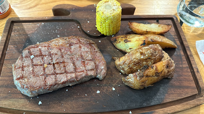 Djanam Turkish Restaurant and Steak - Гастрономия и хотелиерство