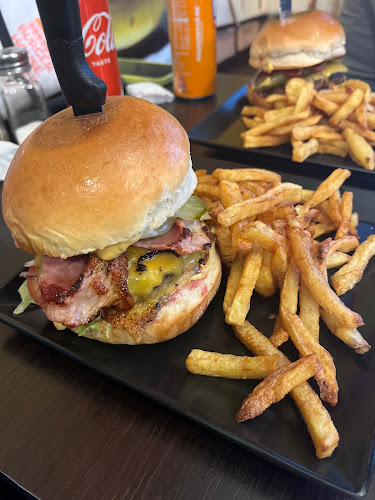 Стефан Караджа, ул. „Сопот“ 31, 1510 София