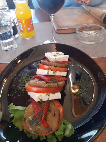 Opinii despre Хъшове în София - Гастрономия и хотелиерство