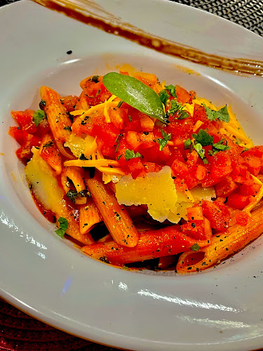 Ресторант Дьовленъ - Гастрономия и хотелиерство