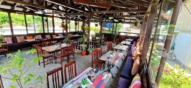 ул. „Урдовиза“ 20а, 8183 Китен