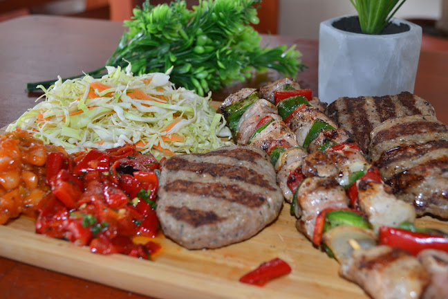 Център, пл. „Свобода“ 1а, 5250 Свищов