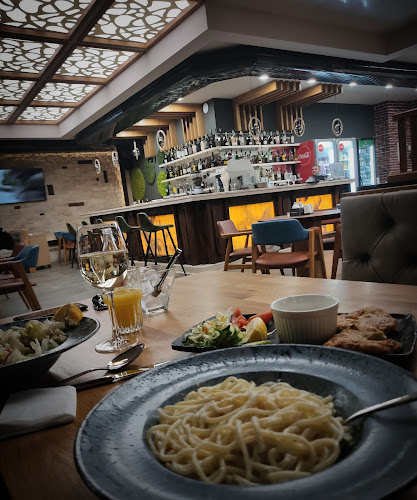 Opinii despre Delta Restaurant în Казанлък - Гастрономия и хотелиерство