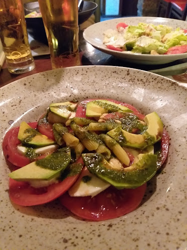 "Густо" - Гастрономия и хотелиерство