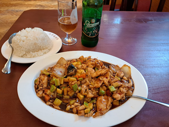 Фу Ън Юен - Гастрономия и хотелиерство