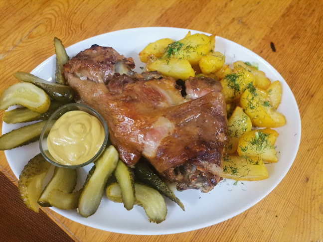 ул. „Езерата“ 1, 1222 Негован