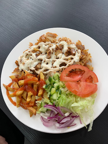 Es Royal Doner - Гастрономия и хотелиерство