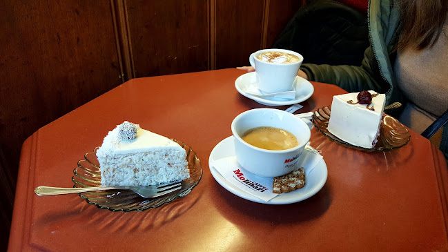 Стената - Гастрономия и хотелиерство