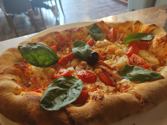 Ресторант Южен Полъх на бул. Свобода - Гастрономия и хотелиерство