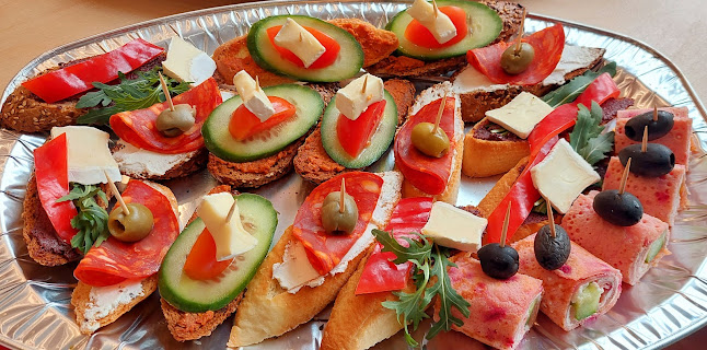 Robin - Гастрономия и хотелиерство