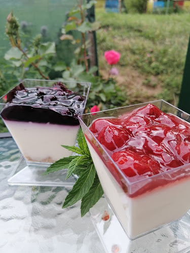 Opinii despre The Place Coffee & Cake în София - Гастрономия и хотелиерство