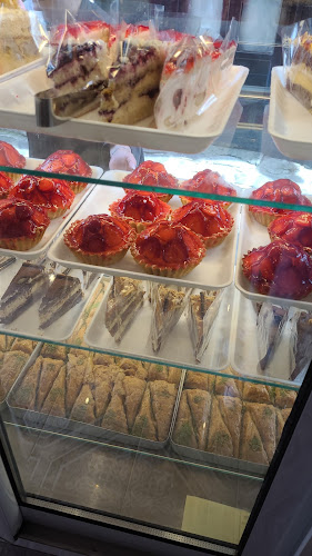 Opinii despre Кафе-сладкарница "Ориент" în Несебър - Гастрономия и хотелиерство