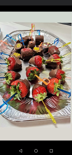 Дани Кетъринг - Гастрономия и хотелиерство