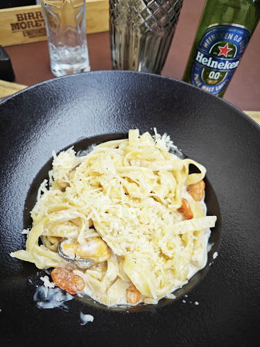 София център, бул. „Княгиня Мария Луиза“ 62, 1202 София