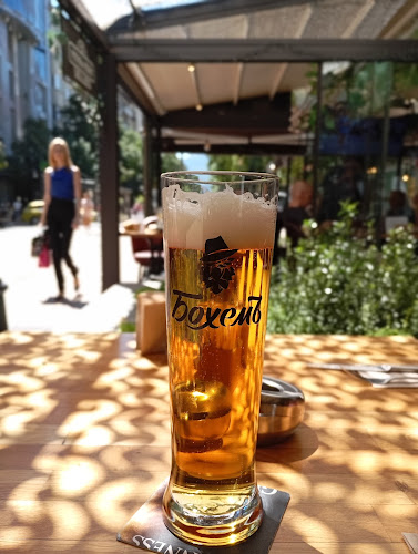 София център, бул. „Витоша“ 10, 1000 София