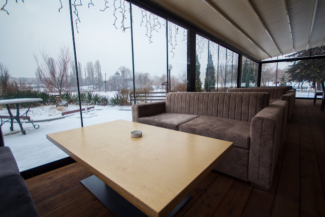 Дружба, бул. „Искърско шосе“ 4, 1528 София