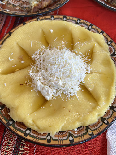 Ресторант Момчилова крепост - Гастрономия и хотелиерство