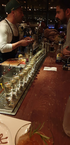 Comentarii opinii despre The Cocktail Bar