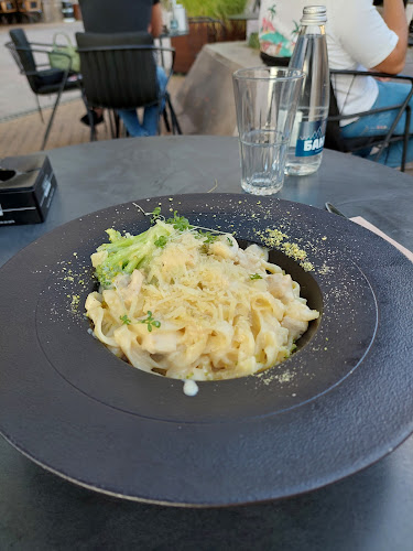 Opinii despre Largo Bar & Diner în София - Гастрономия и хотелиерство