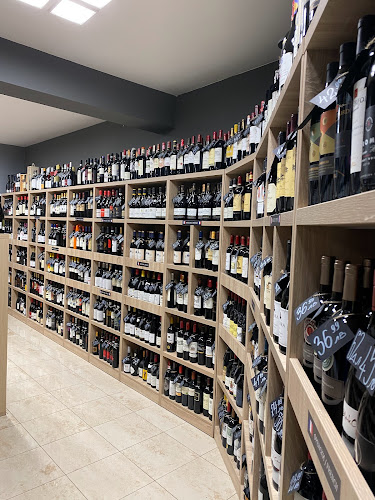 Comentarii opinii despre CHAMPAGNE wine shop & bar