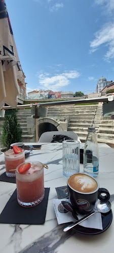 Comentarii opinii despre CAVEA Roman Stadium