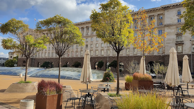 София център, бул. „Княгиня Мария Луиза“ 2, 1000 София