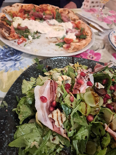 Аморе Пицария-ресторант - Гастрономия и хотелиерство