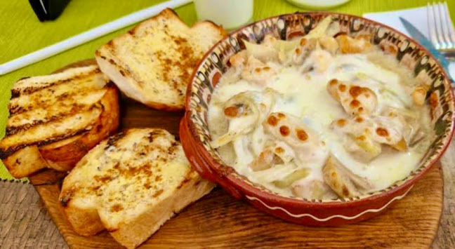 Ресторант "Родина" - Луковит