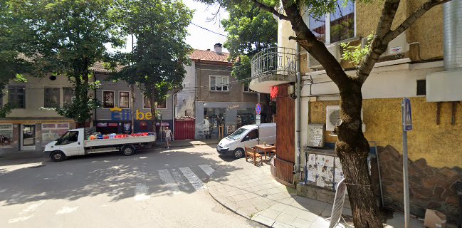 Emi's Burger & Duner