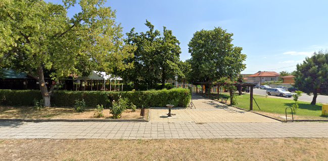 Кафе Ресторант Дъбчето