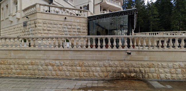 Wine & Dine Seasons Restaurant