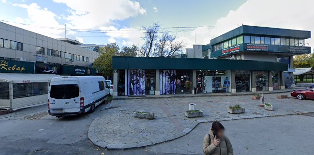 Клуб „Аура“