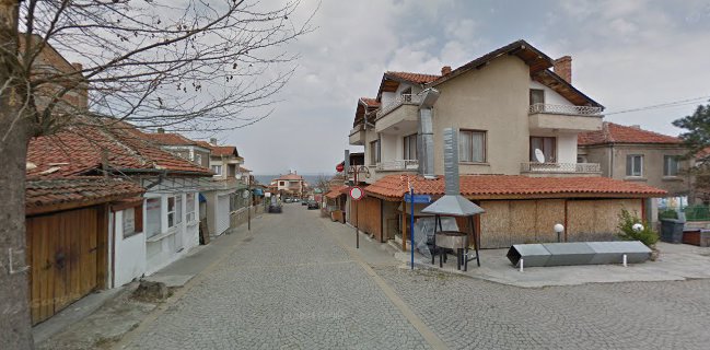 Mayak Pizza Bar & Dinner